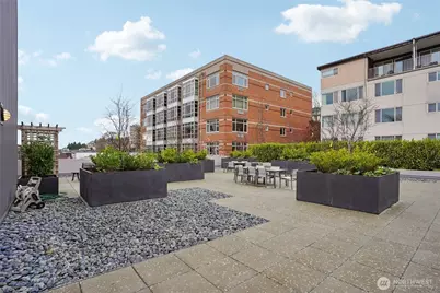 701 1st Avenue N #204, Seattle, WA 98109 - Photo 30