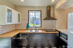 630 E 4th St, Port Angeles, WA 98362 - Photo 14