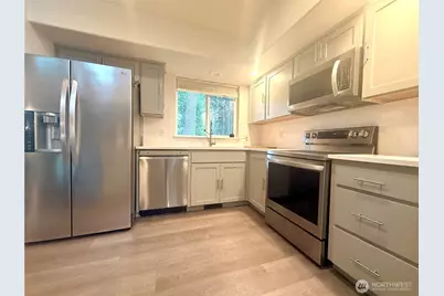 18240 E Clear Lake Boulevard SE, Yelm, WA 98597 - Photo 8
