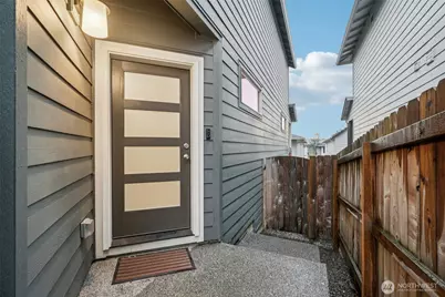 1121 N Auburn Place, Ridgefield, WA 98642 - Photo 4