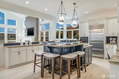 15517 Lake Shore Boulevard NE, Lake Forest Park, WA 98155 - Photo 12