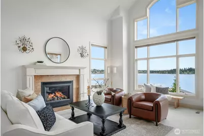 15517 Lake Shore Boulevard NE, Lake Forest Park, WA 98155 - Photo 8