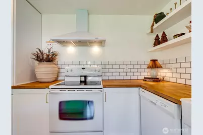 307 E Farrer Street, Yacolt, WA 98675 - Photo 10