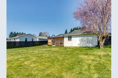 307 E Farrer Street, Yacolt, WA 98675 - Photo 34