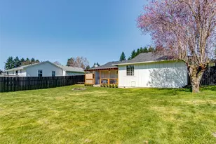 307 E Farrer St, Yacolt, WA 98675 - Photo 34