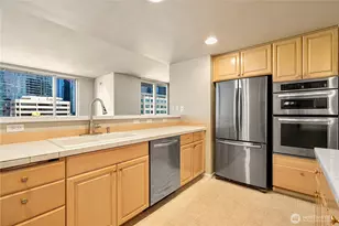 177 107th Ave NE, Bellevue, WA 98004 - Photo 14