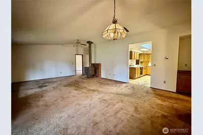 9043 3rd Way SE, Olympia, WA 98513 - Photo 6