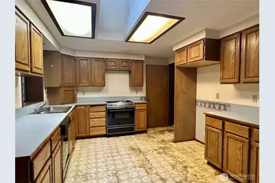 9043 3rd Way SE, Olympia, WA 98513 - Photo 8