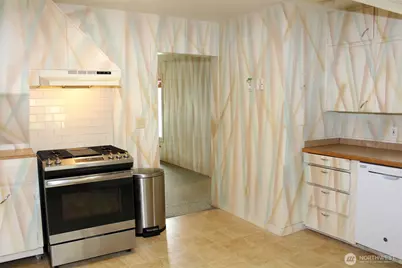 16219 64th Street E, Sumner, WA 98390 - Photo 4