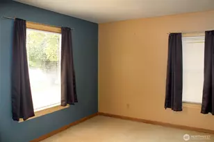 16219 64th St E, Sumner, WA 98390 - Photo 10