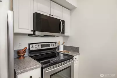 122 S State Street #207 E, Kirkland, WA 98033 - Photo 12