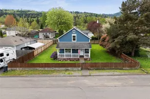105 Oak St E, Eatonville, WA 98328 - Photo 24