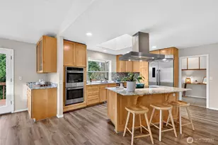 6730 NE 202nd St, Kenmore, WA 98028 - Photo 8