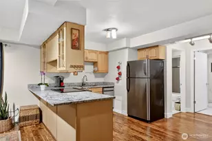 6730 NE 202nd St, Kenmore, WA 98028 - Photo 30