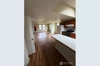 2323 99th Street E, Tacoma, WA 98445 - Photo 2