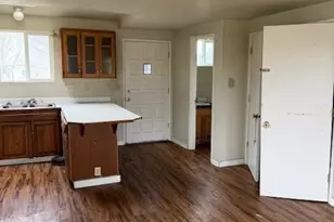 2323 99th St E, Tacoma, WA 98445 - Photo 4