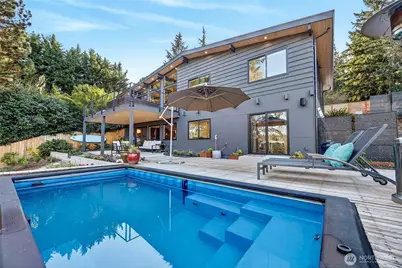 2332 128th Avenue SE, Bellevue, WA 98005 - Photo 2