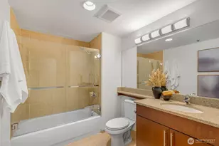 2720 3rd Ave, Seattle, WA 98121 - Photo 20