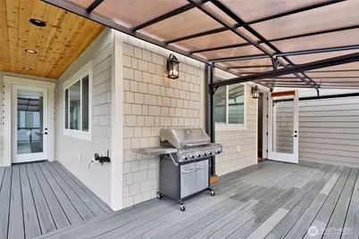 24030 Dolphin Lane, Mount Vernon, WA 98274 - Photo 16