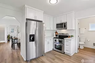 1722 S Cushman Ave, Tacoma, WA 98405 - Photo 10