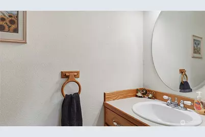 9505 29th Street Court E, Edgewood, WA 98371 - Photo 18