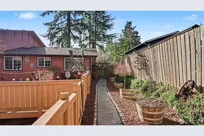 9505 29th Street Court E, Edgewood, WA 98371 - Photo 30