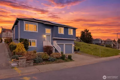 1727 71st Avenue SE, Lake Stevens, WA 98258 - Photo 2