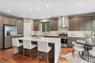 20514 9th Ave W, Lynnwood, WA 98036 - Photo 2