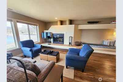 1 Beach 585-N, Manson, WA 98831 - Photo 4