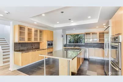 8158 W Mercer Way, Mercer Island, WA 98040 - Photo 10