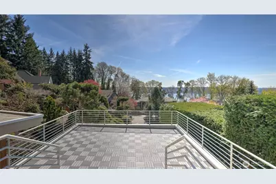 8158 W Mercer Way, Mercer Island, WA 98040 - Photo 30