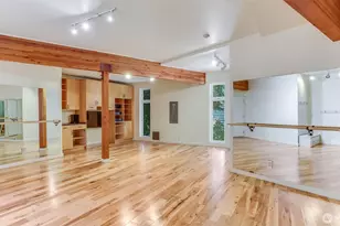 8158 W Mercer Way, Mercer Island, WA 98040 - Photo 28