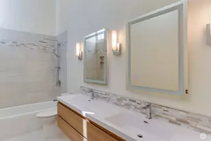 8158 W Mercer Way, Mercer Island, WA 98040 - Photo 26