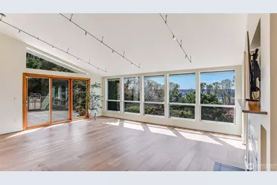 8158 W Mercer Way, Mercer Island, WA 98040 - Photo 8