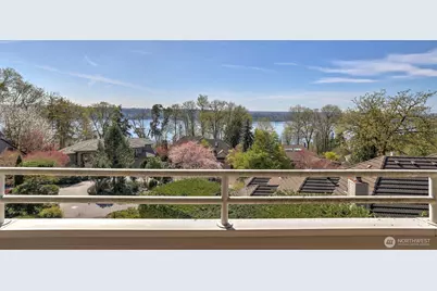 8158 W Mercer Way, Mercer Island, WA 98040 - Photo 34