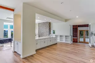 8158 W Mercer Way, Mercer Island, WA 98040 - Photo 14