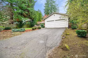 11312 39th Ave NE, Seattle, WA 98125 - Photo 2