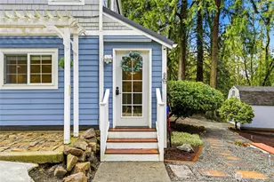 16714 SE Newport Way, Bellevue, WA 98006 - Photo 22