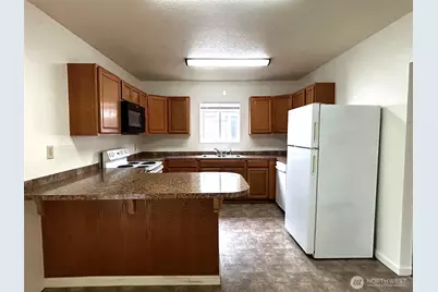 302 Crawford, Kelso, WA 98626 - Photo 4