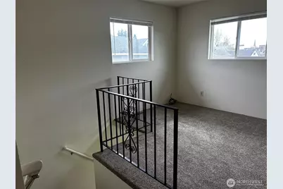 302 Crawford, Kelso, WA 98626 - Photo 8