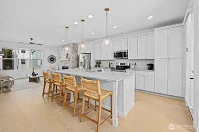 16 160th Place SE, Bothell, WA 98012 - Photo 8