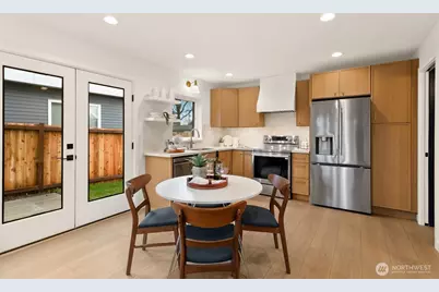 7340 B 40th Avenue NE, Seattle, WA 98115 - Photo 8