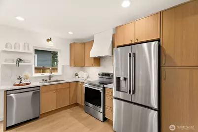 7340 B 40th Avenue NE, Seattle, WA 98115 - Photo 10