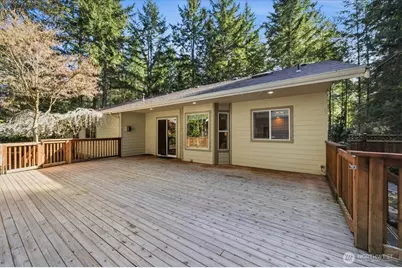 879 881 Kamus Way, Fox Island, WA 98333 - Photo 18