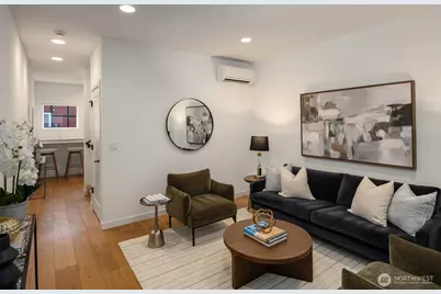 9553 Ashworth Avenue N #B, Seattle, WA 98103 - Photo 2