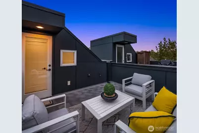 9553 Ashworth Avenue N #B, Seattle, WA 98103 - Photo 18