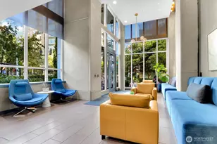 76 Cedar St, Seattle, WA 98121 - Photo 2