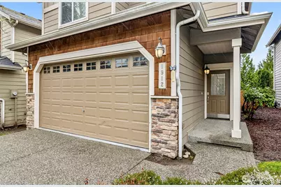 1912 106th Ave SE, Lake Stevens, WA 98258 - Photo 2