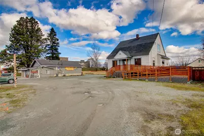 1760 S Burlington Boulevard, Burlington, WA 98233 - Photo 1