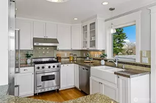 1238 3rd Ave N, Seattle, WA 98109 - Photo 14